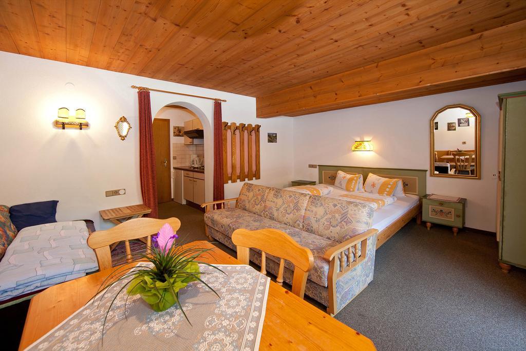 Landhaus Maridl هارت إم زيلرتال الغرفة الصورة